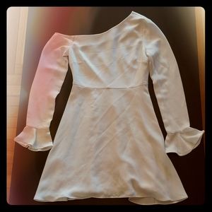 One-shoulder white dress